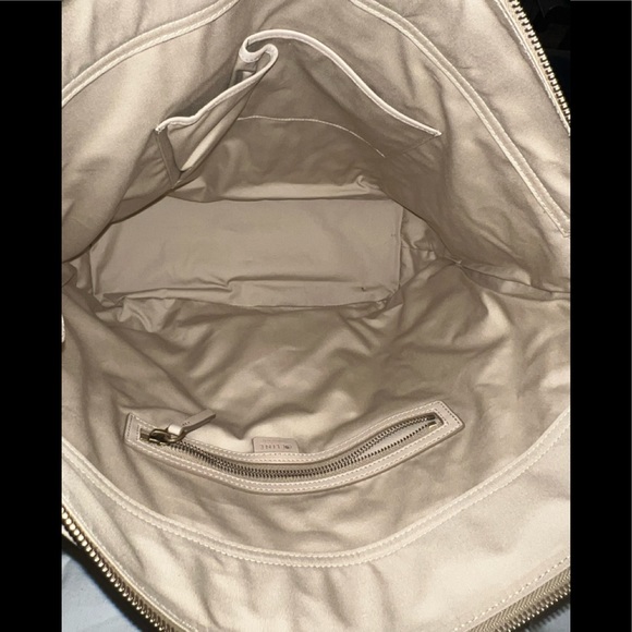 Celine tote. - Picture 5 of 7